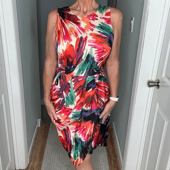 Ann Taylor Sheath Peplum Dress Abstract Vibrant Print Sleeveless Pin Tuck Detail - Picture 4 of 16